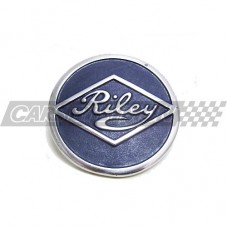 EMBLEMA TAPACUBOS "RILEY"...